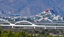拉薩河特大橋